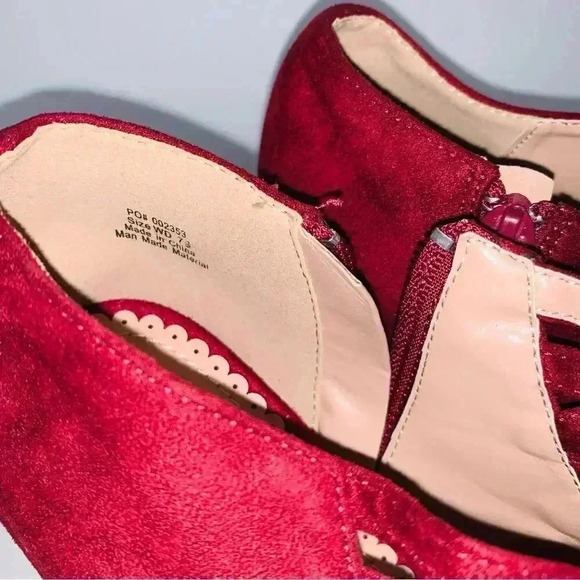 Women's  Retro Cutout Ankle Boots Slip On Pumps Red open front style size  7.5. - Picture 3 of 8